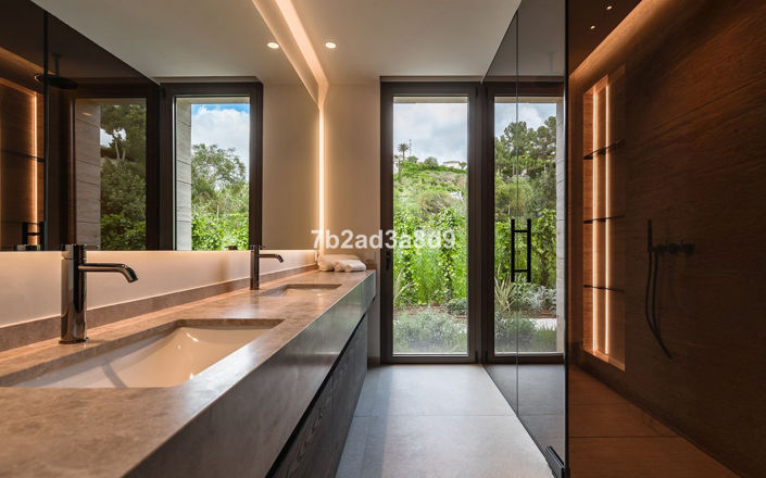 Image No.23-5 Bed Villa for sale