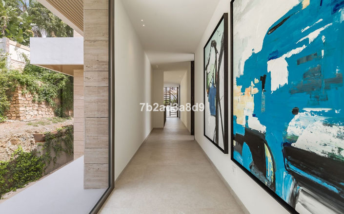 Image No.40-5 Bed Villa for sale