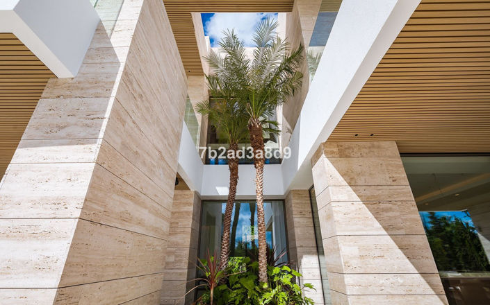 Image No.44-5 Bed Villa for sale