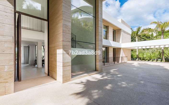 Image No.47-5 Bed Villa for sale