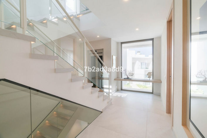 Image No.17-3 Bed Villa for sale