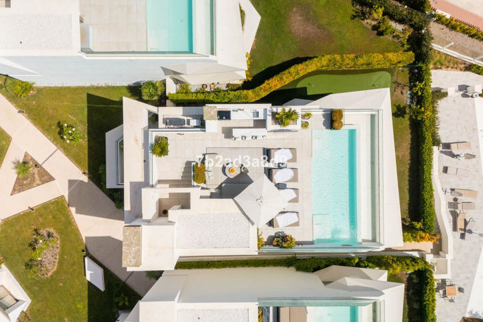 Image No.2-3 Bed Villa for sale