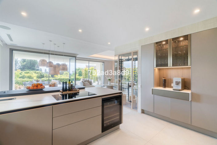 Image No.26-3 Bed Villa for sale