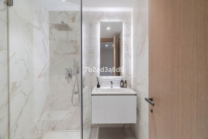 Image No.38-3 Bed Villa for sale