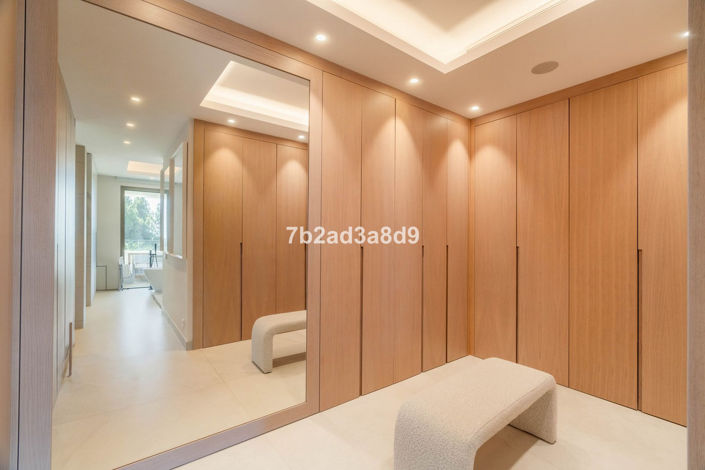 Image No.41-3 Bed Villa for sale