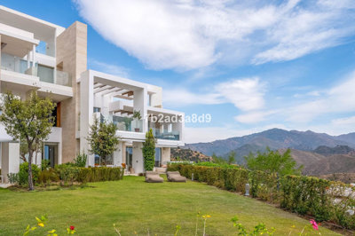 2-5bd7b9d04b45e33852eaf0ec6670150d