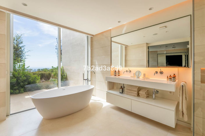 Image No.8-3 Bed Apartment for sale