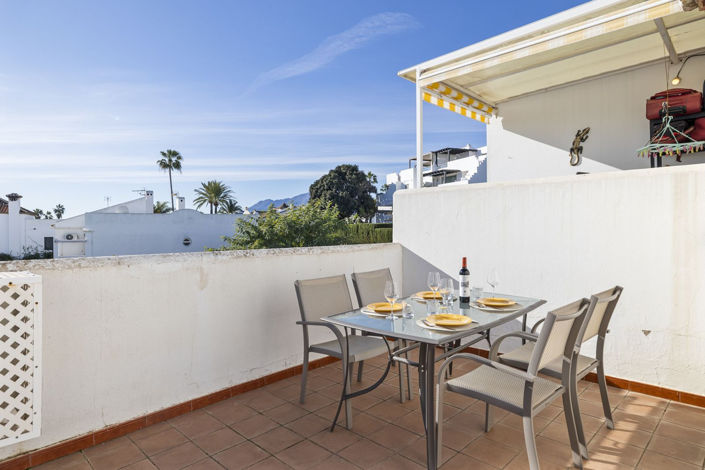 Image No.29-2 Bed Townhouse for sale