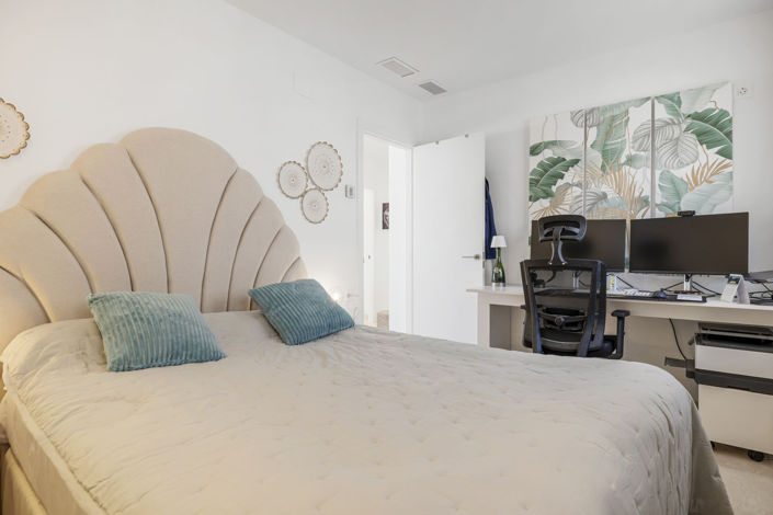 Image No.28-3 Bed Apartment for sale