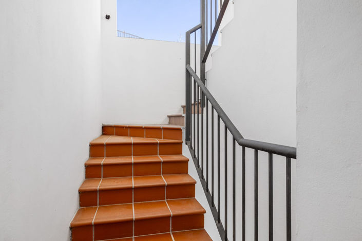 Image No.32-3 Bed Apartment for sale