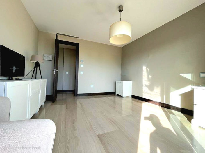 Image No.10-1 Bed Apartment for sale