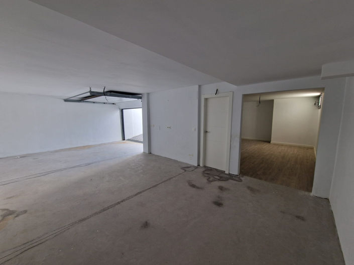 Image No.18-2 Bed Villa for sale