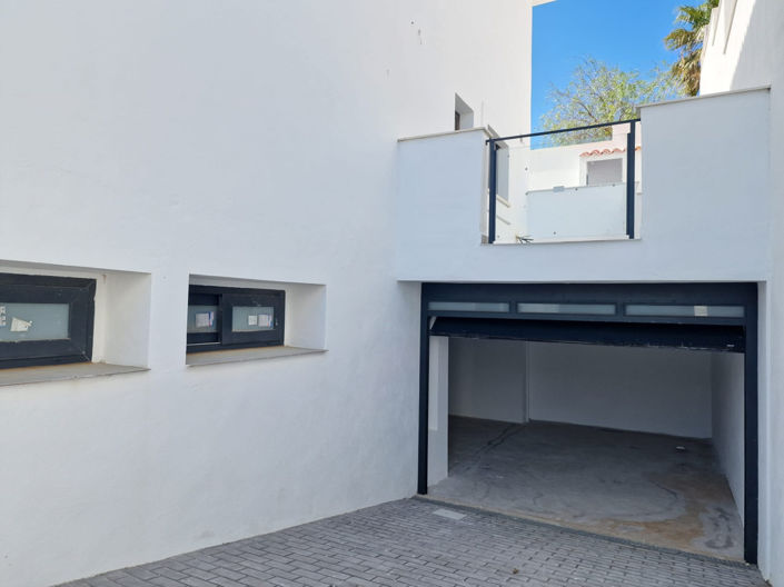 Image No.21-2 Bed Villa for sale