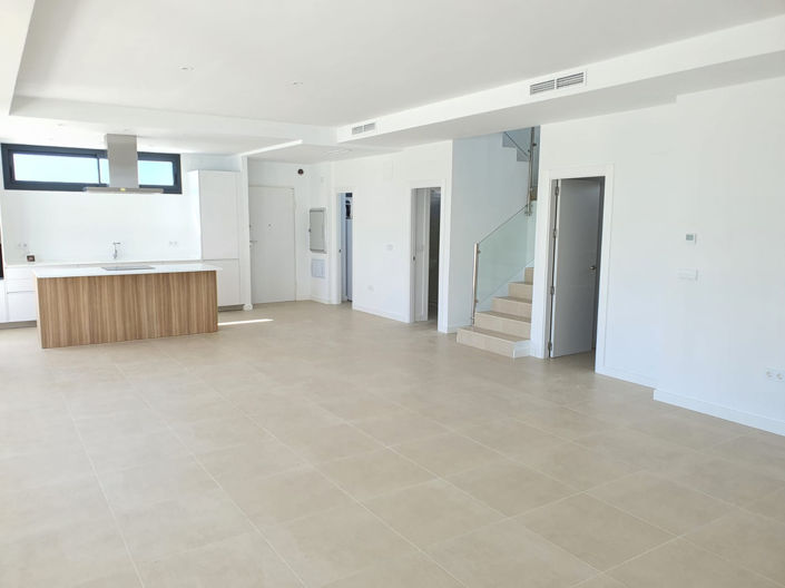 Image No.16-4 Bed Villa for sale