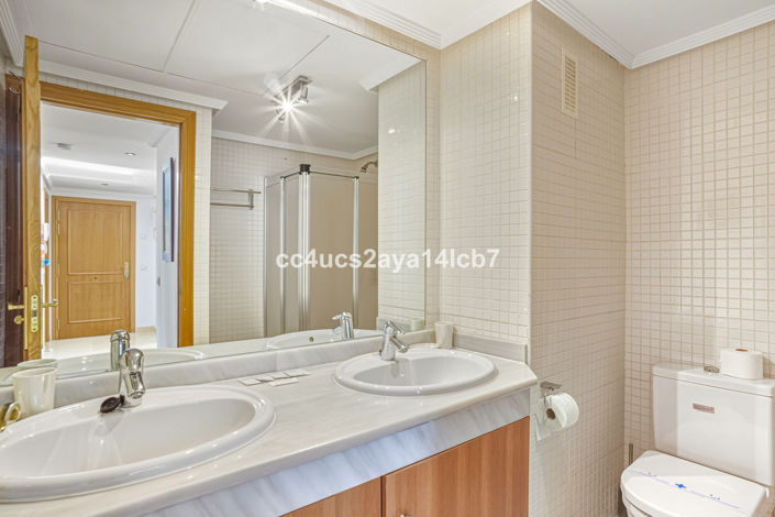 Image No.15-3 Bed Apartment for sale