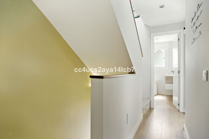 Image No.26-3 Bed Townhouse for sale