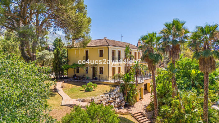 Image No.13-6 Bed Villa for sale