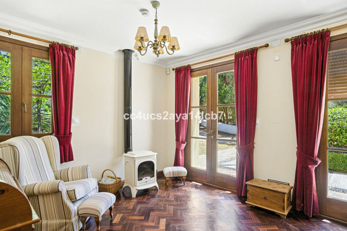 Image No.24-6 Bed Villa for sale