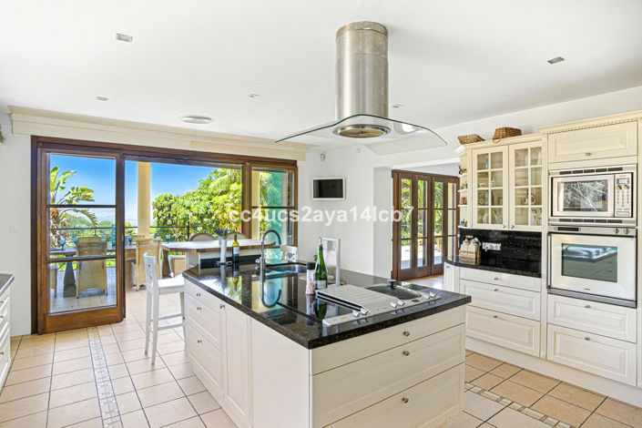 Image No.27-6 Bed Villa for sale