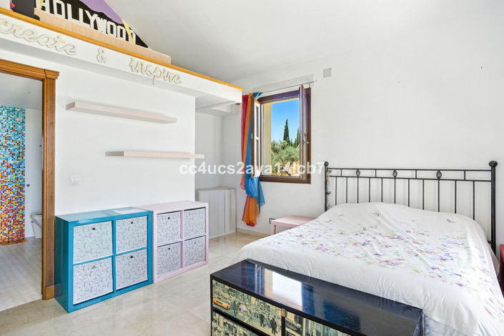 Image No.49-6 Bed Villa for sale