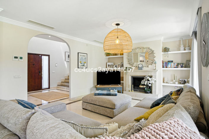 Image No.15-3 Bed Villa for sale