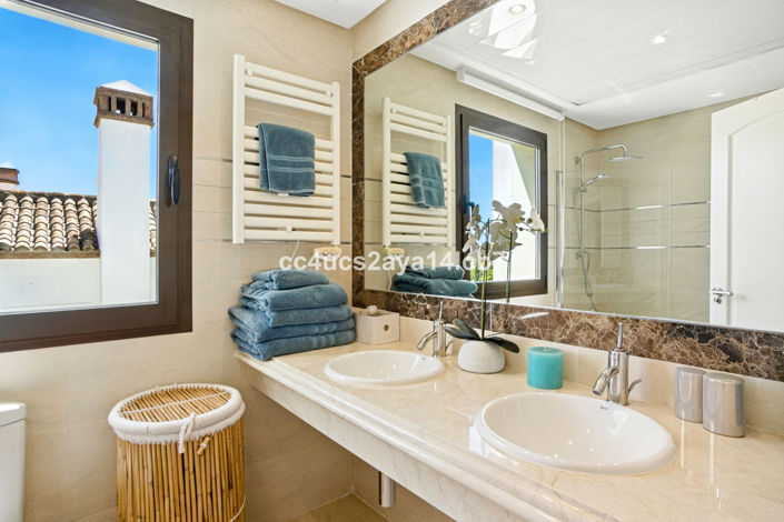 Image No.30-3 Bed Villa for sale