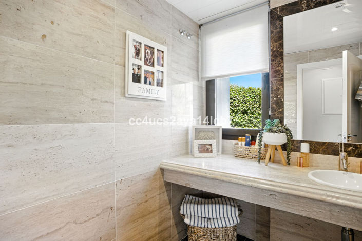 Image No.43-3 Bed Villa for sale