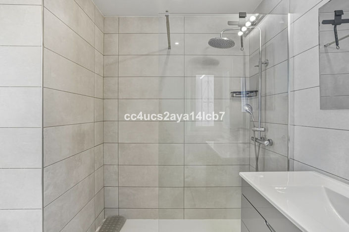 Image No.15-3 Bed Townhouse for sale