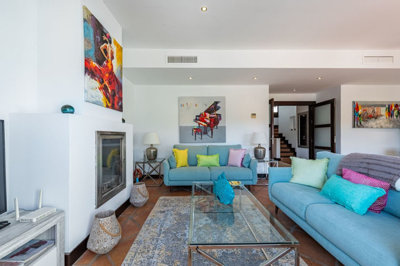 10-bb915d1cb19341576dcdc994b81ab9c5