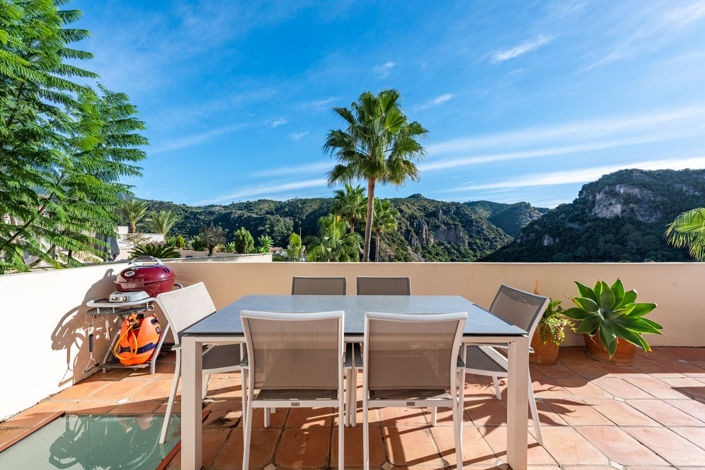 Image No.5-4 Bed Villa for sale