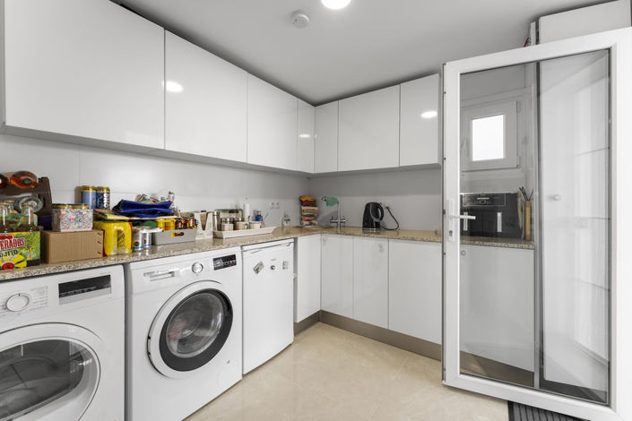 Image No.27-3 Bed Villa for sale