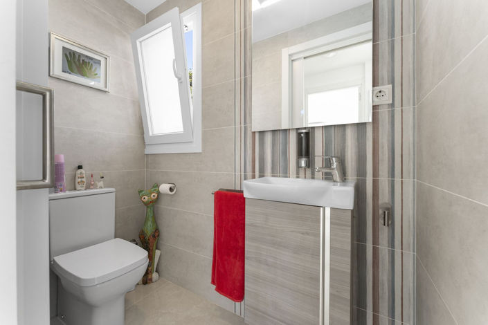 Image No.8-3 Bed Villa for sale