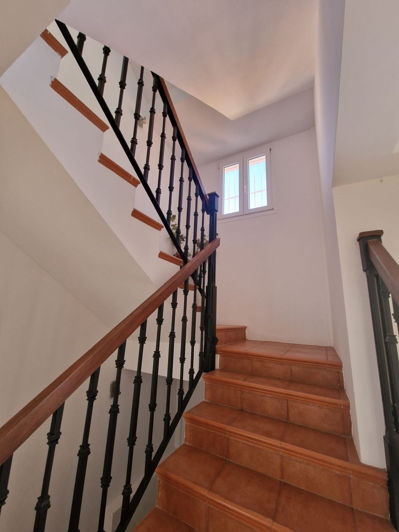 Image No.7-5 Bed Villa for sale