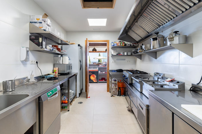 Image No.16-Restaurant for sale