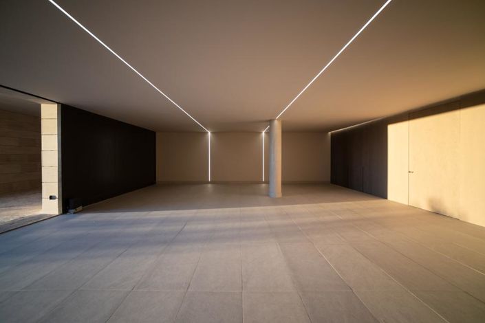 Image No.26-6 Bed Villa for sale