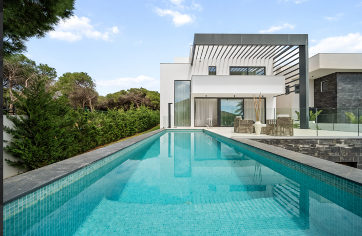 Image No.2-6 Bed Villa for sale