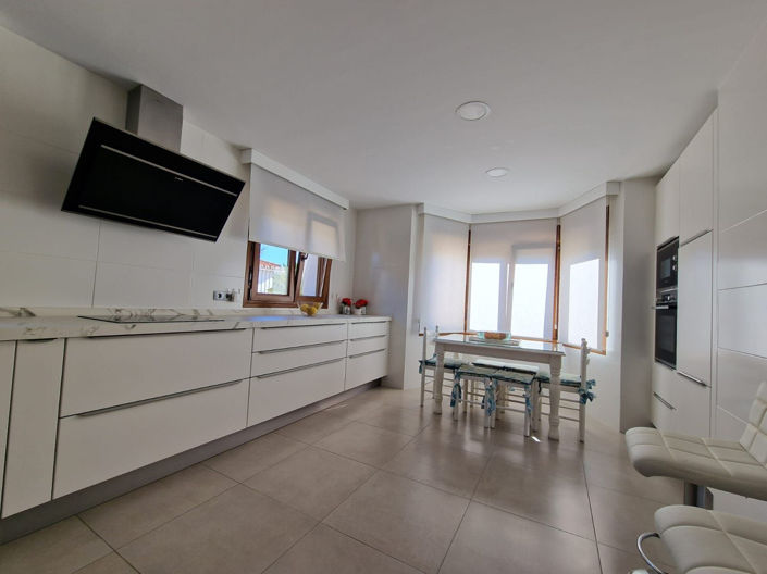 Image No.18-5 Bed Villa for sale