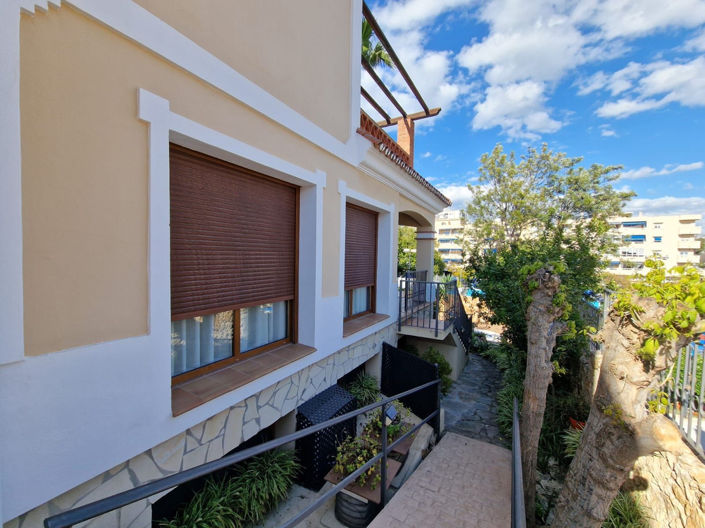 Image No.40-5 Bed Villa for sale