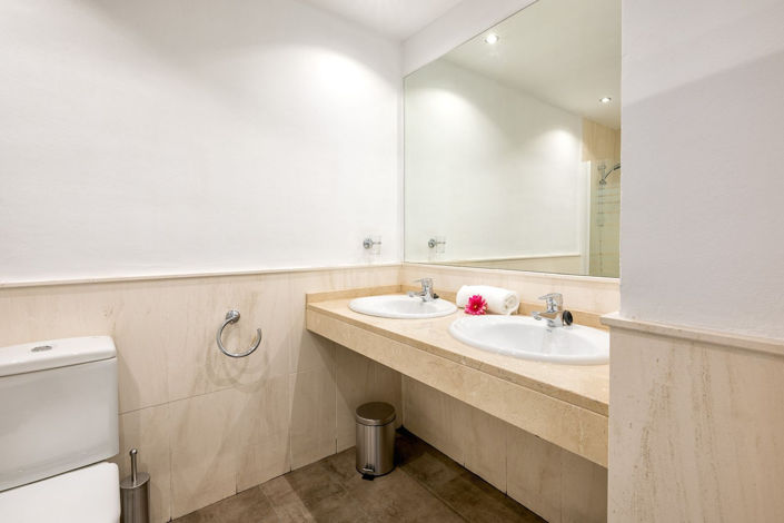 Image No.18-2 Bed Apartment for sale