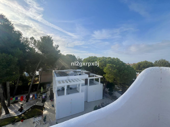 Image No.17-3 Bed Villa for sale