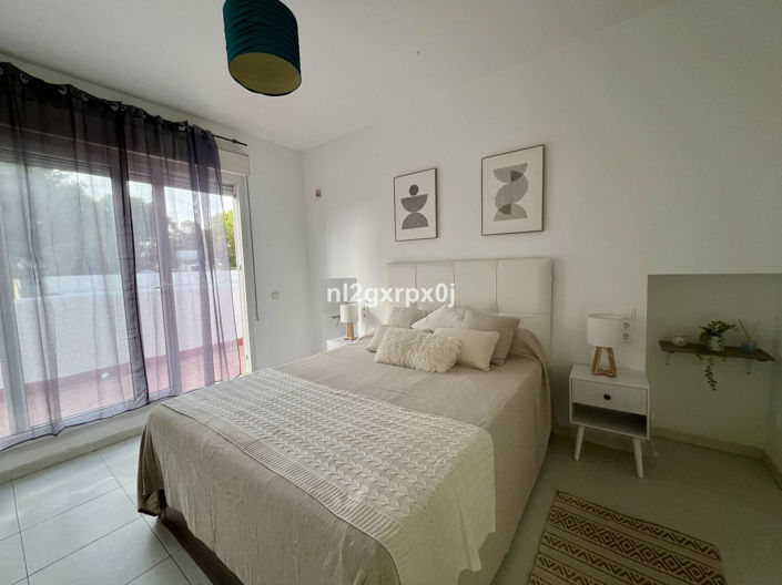 Image No.21-3 Bed Villa for sale