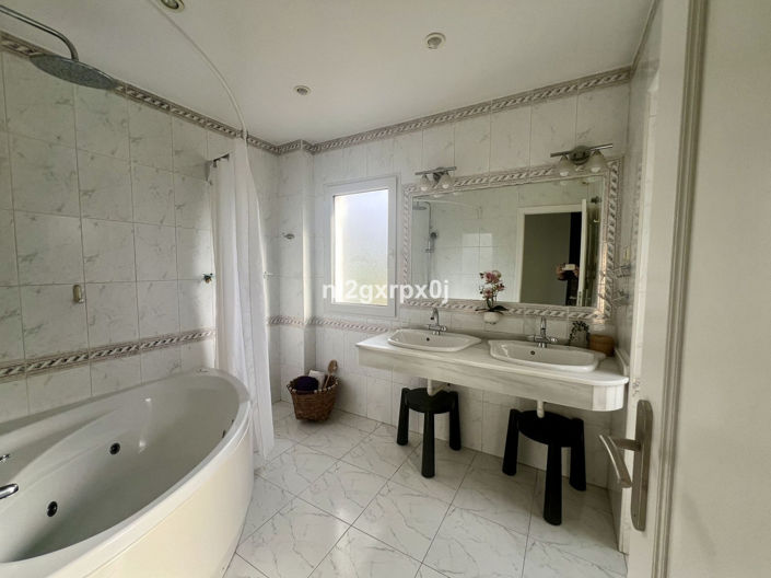 Image No.23-Villa de 3 chambres à vendre à Marbella