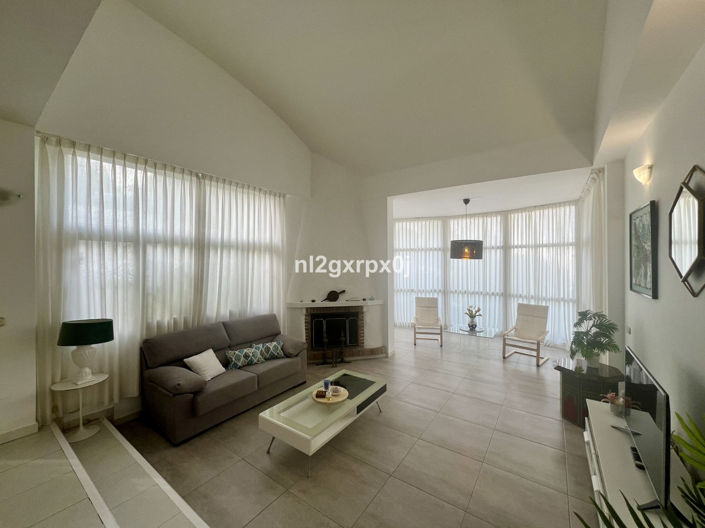 Image No.4-Villa de 3 chambres à vendre à Marbella