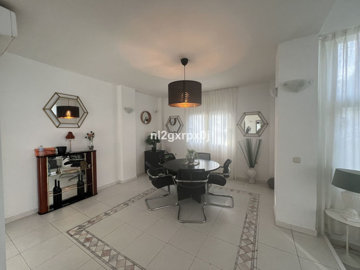 7-aa4cc561180b369757c0bb4af9886cd3