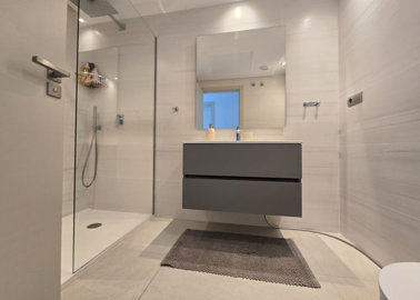 10-bb915d1cb19341576dcdc994b81ab9c5