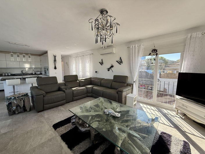 Image No.7-4 Bed Villa for sale