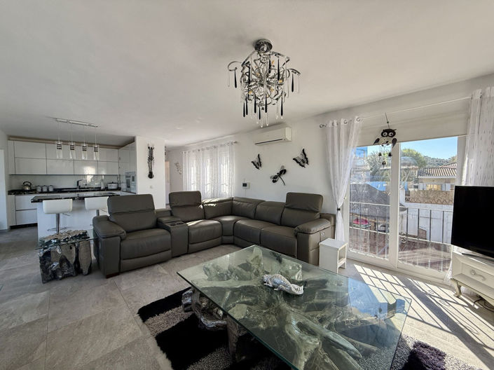 Image No.9-4 Bed Villa for sale