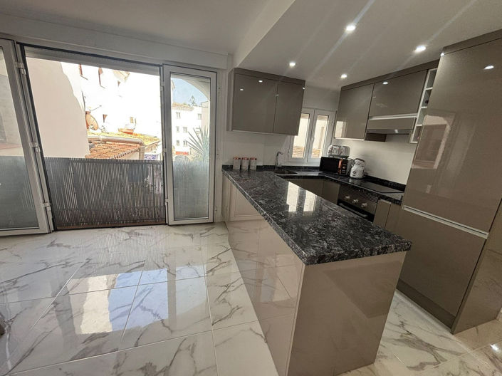 Image No.10-Appartement de 1 chambre à vendre à San Luis de Sabinillas