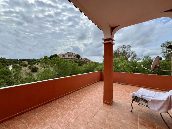 Image No.18-8 Bed Villa for sale