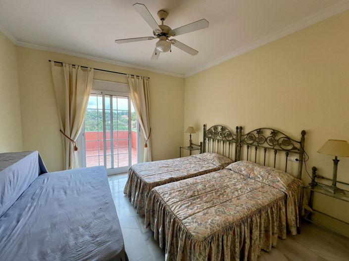 Image No.24-8 Bed Villa for sale